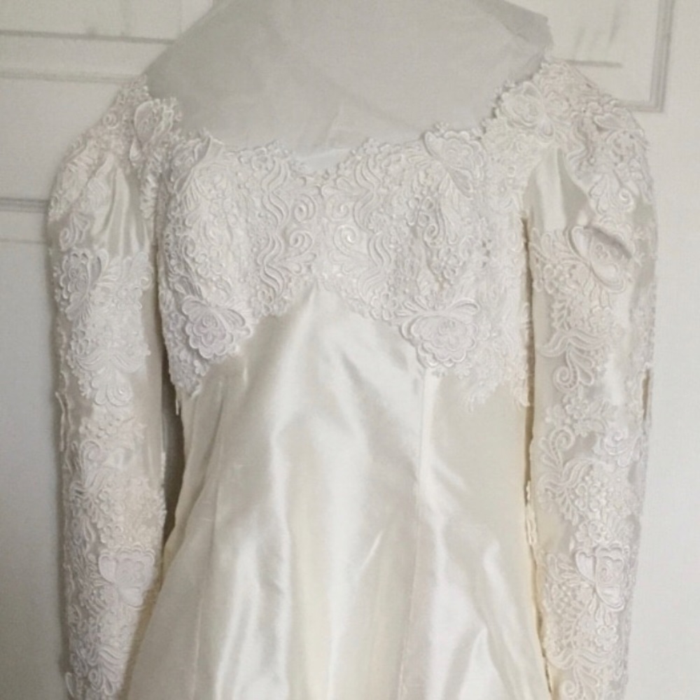 Wedding dress by Lila Broude.